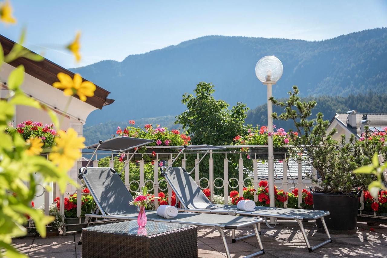 Hotel Weisse Lilie - B&B Rio di Pusteria Exterior photo
